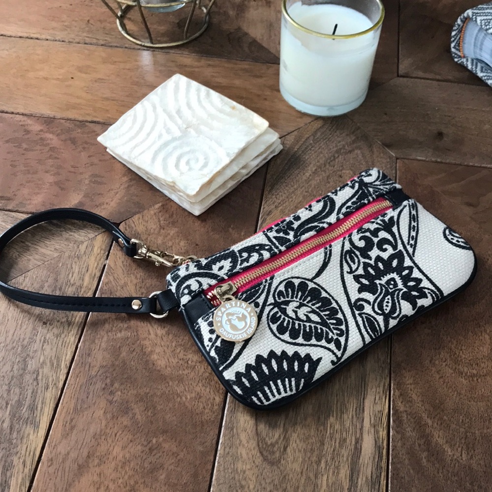 Wristlet
